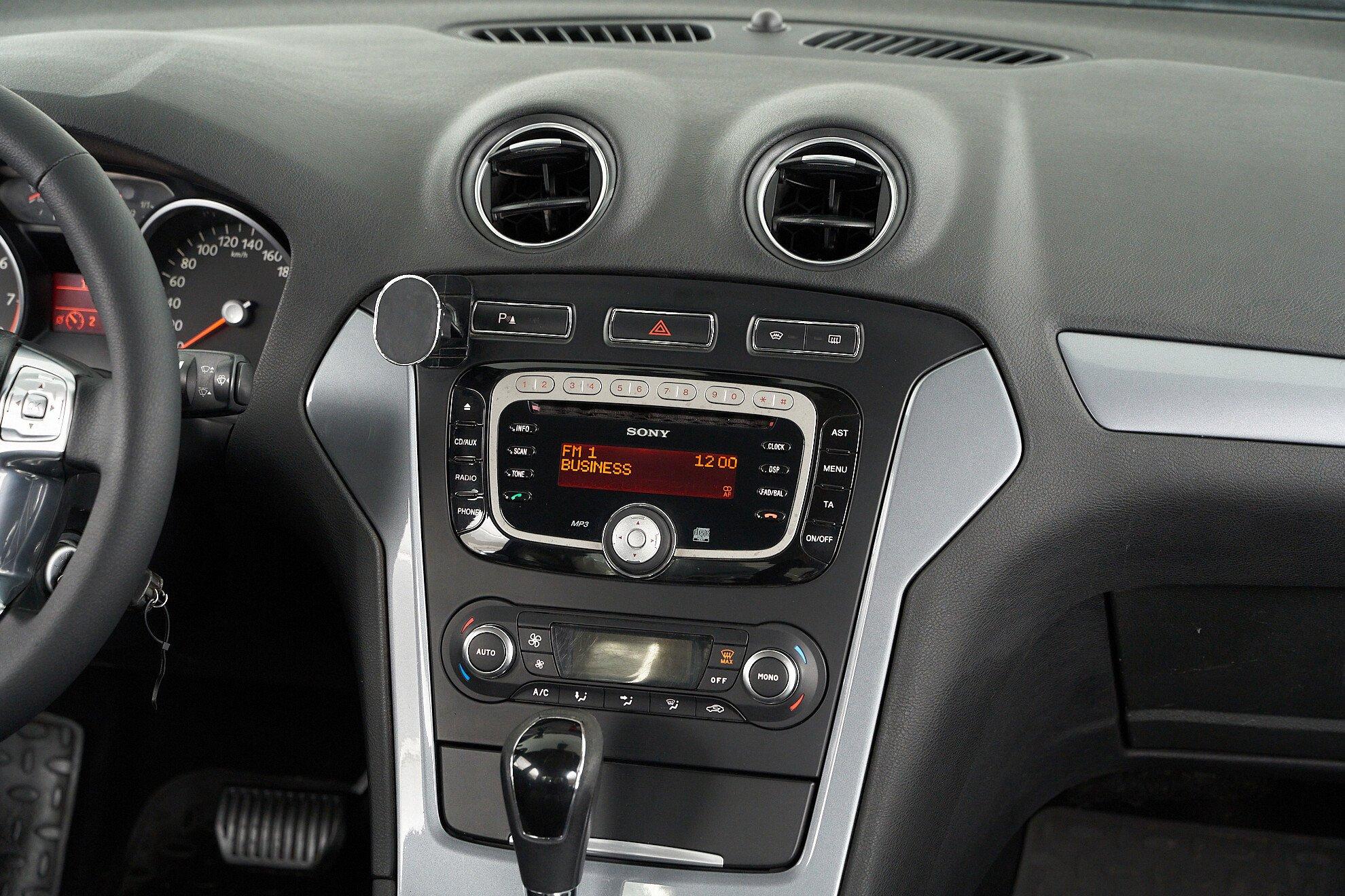 Ford Mondeo 2011, черный