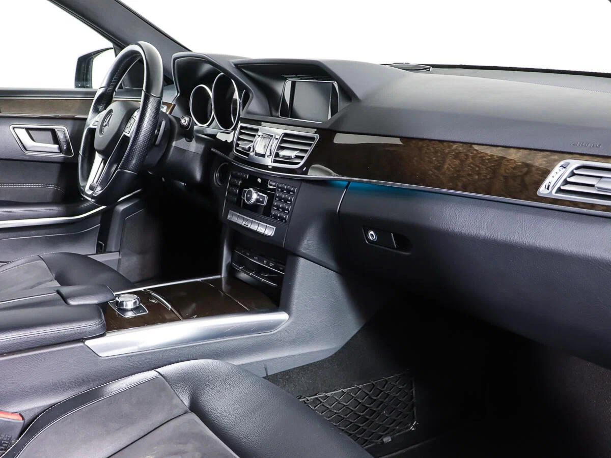 Mercedes-Benz E-Класс 2014, черный