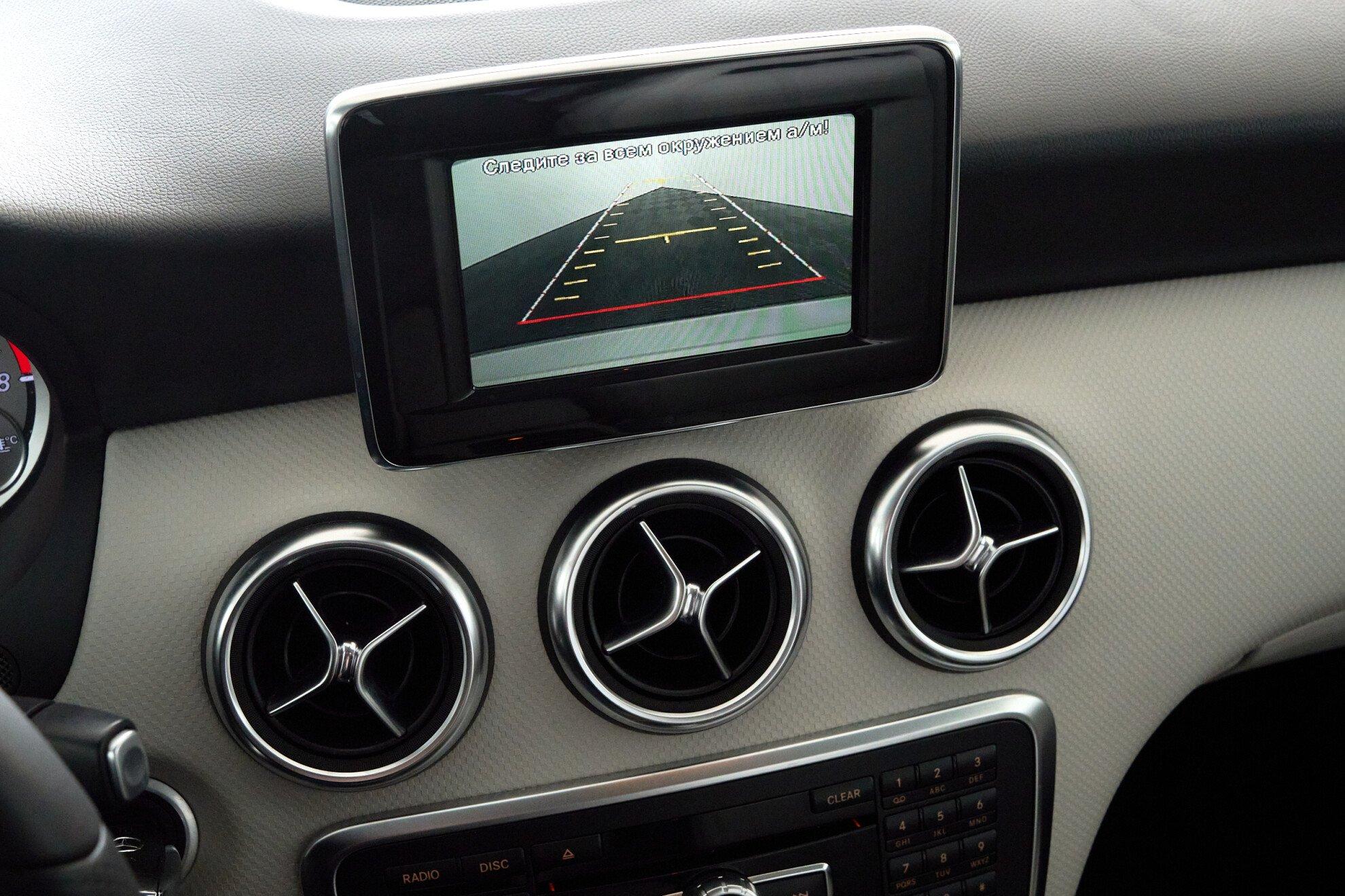 Mercedes-Benz A-Класс 2013, белый