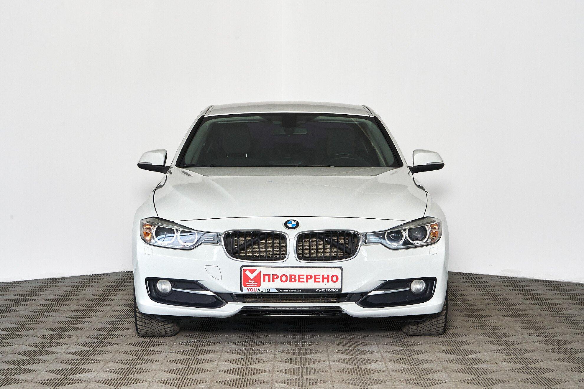 BMW 3 серии 2013, белый