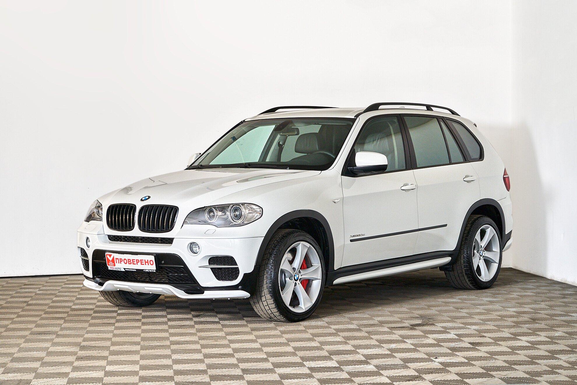 BMW X5 2011, белый