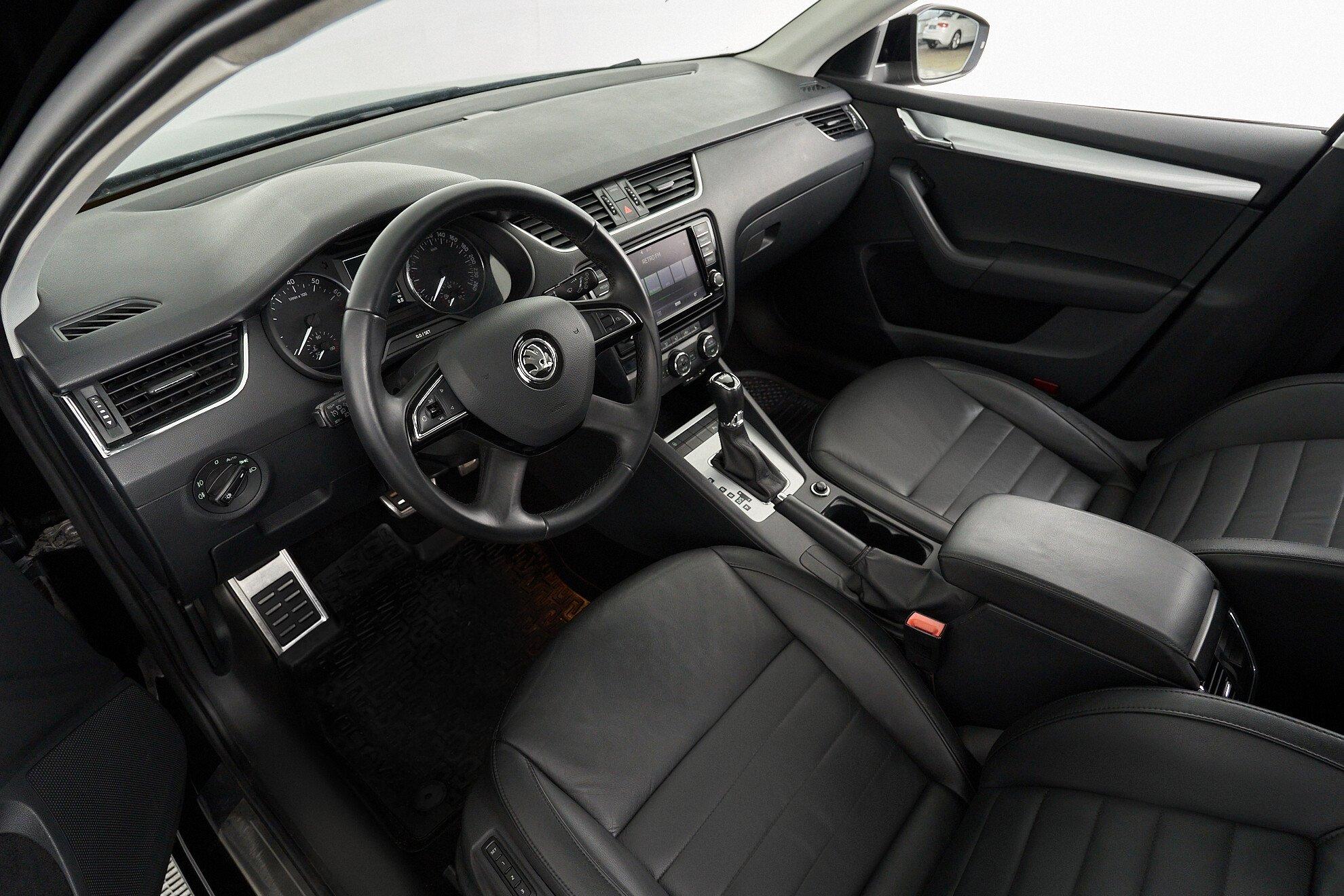 Skoda Octavia 2014, черный