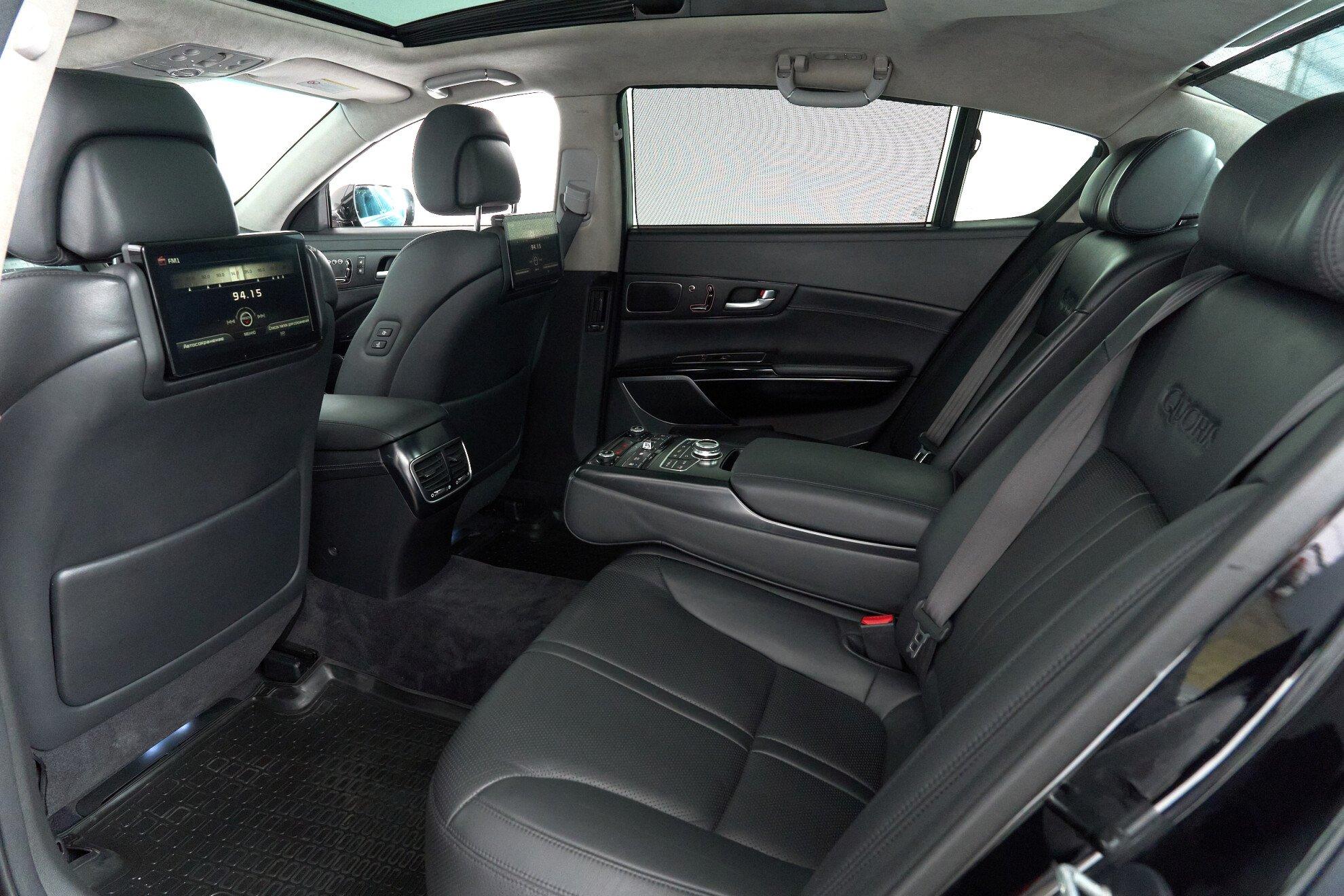 Kia Quoris 2015, черный