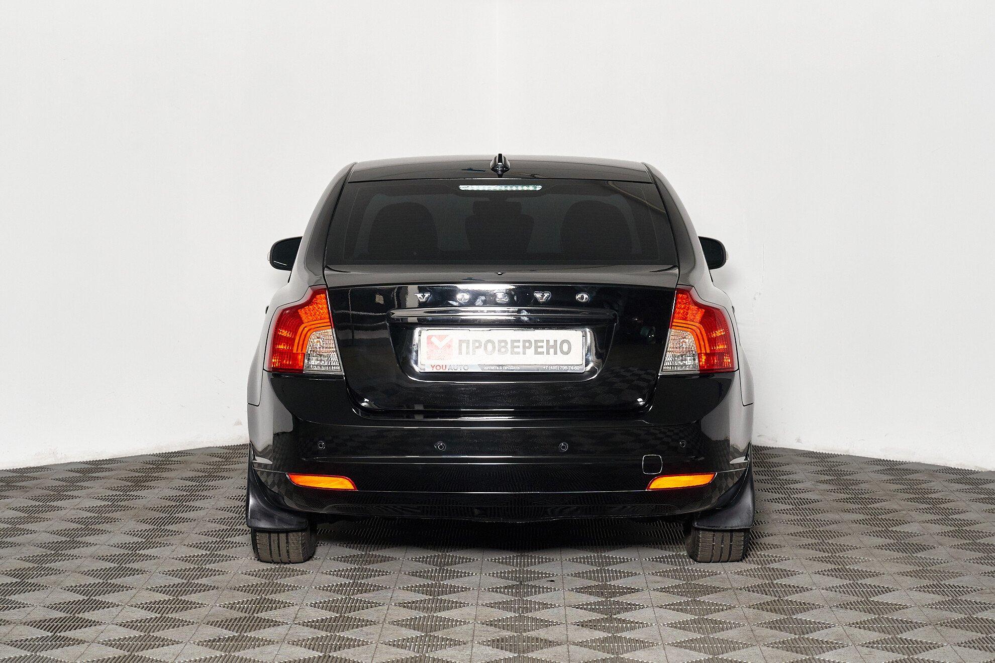 Volvo S40 2012, черный