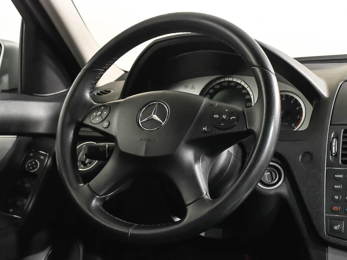 Mercedes-Benz C-Класс 2009, серебряный