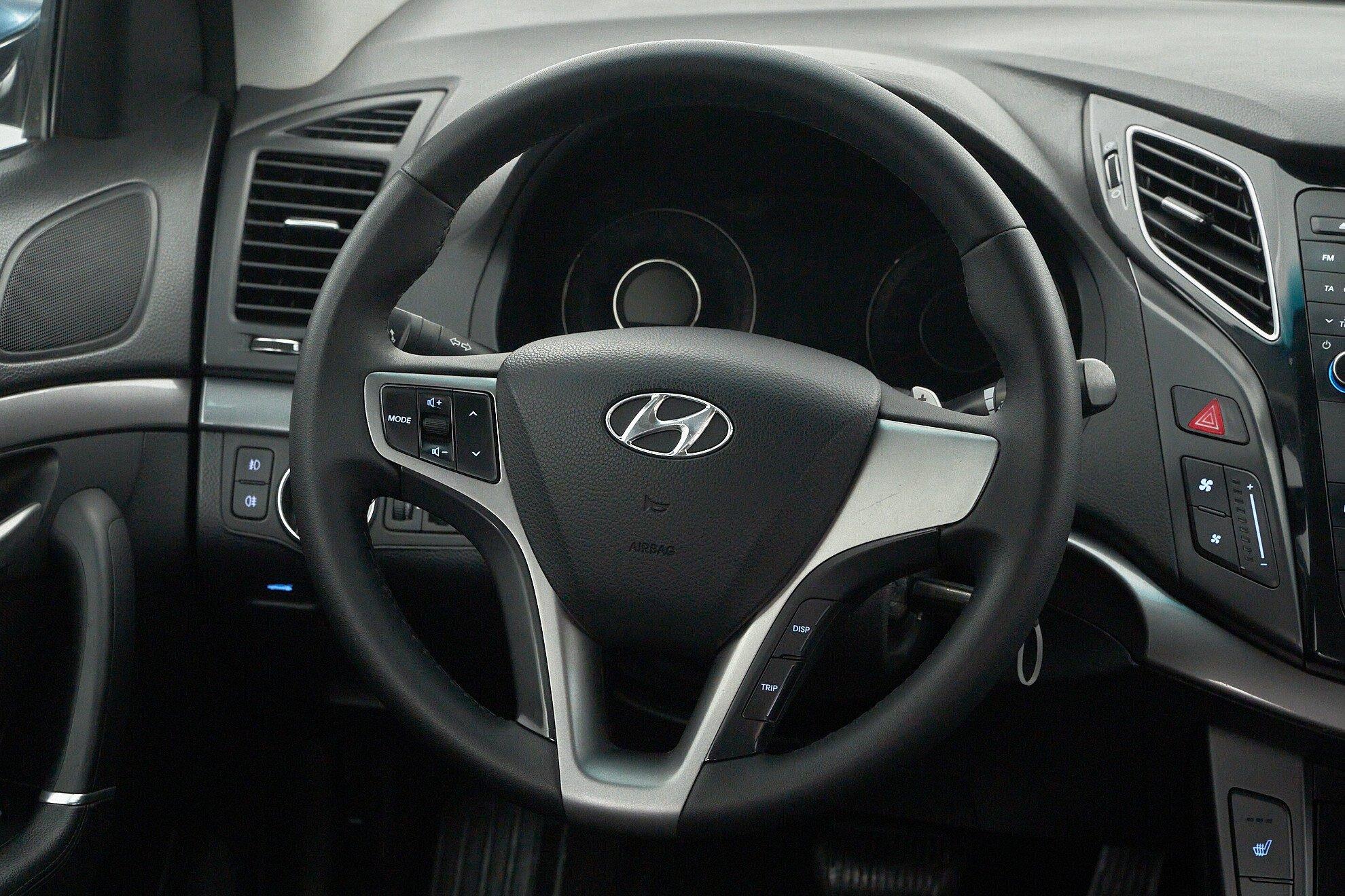 Hyundai i40 2015, синий