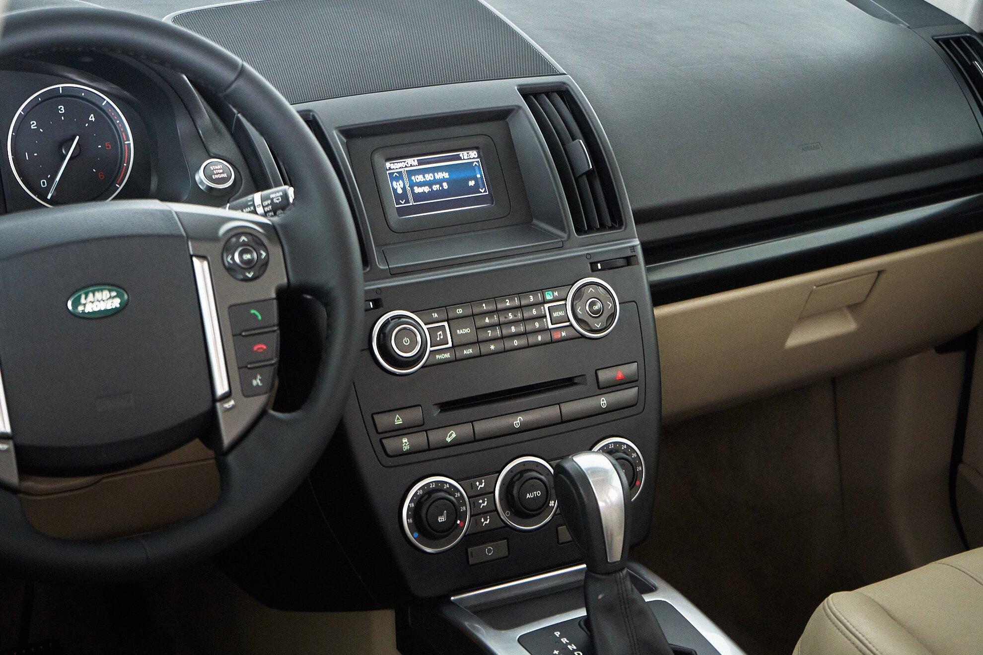 Land Rover Freelander 2014, черный