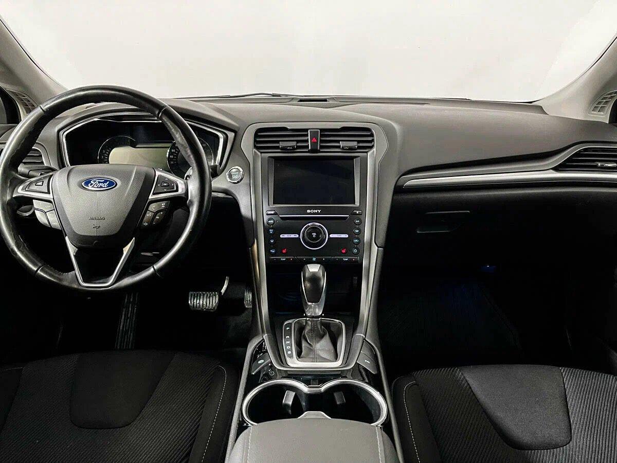Ford Mondeo 2018, серый