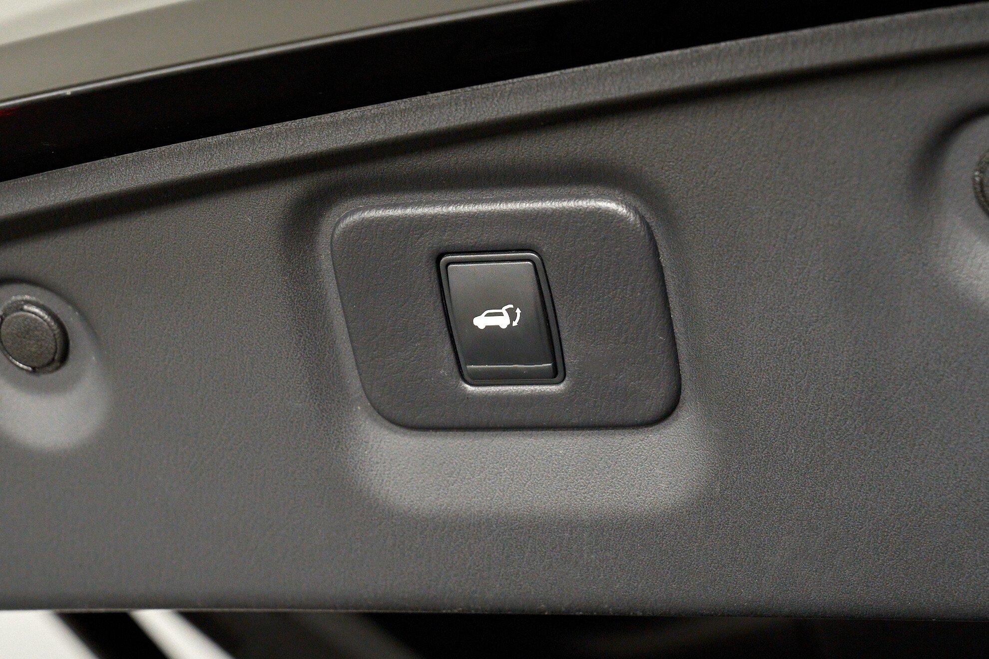 Nissan Pathfinder 2014, черный