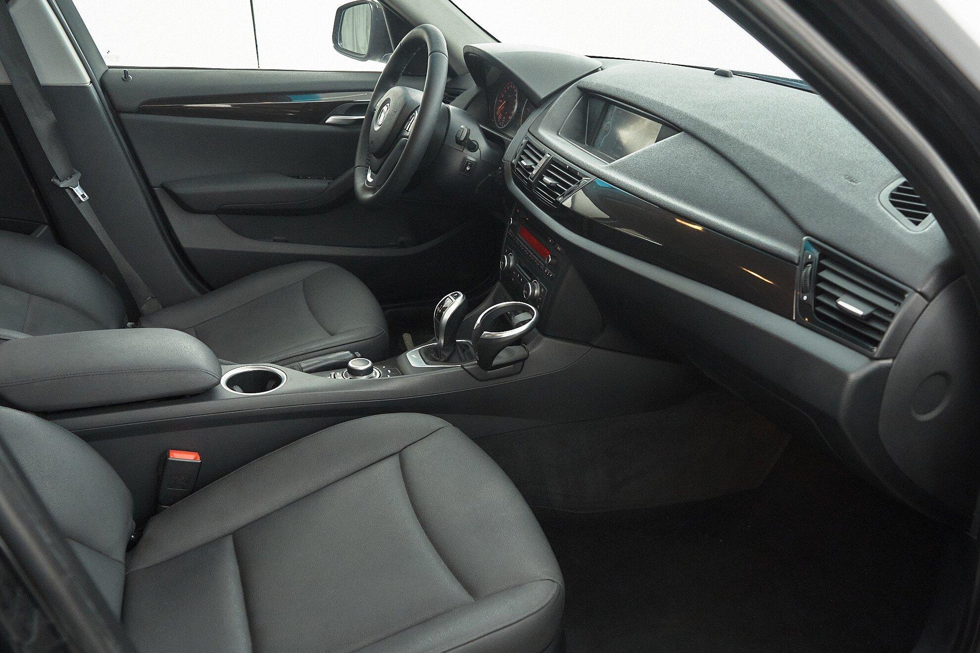 BMW X1 2013, черный