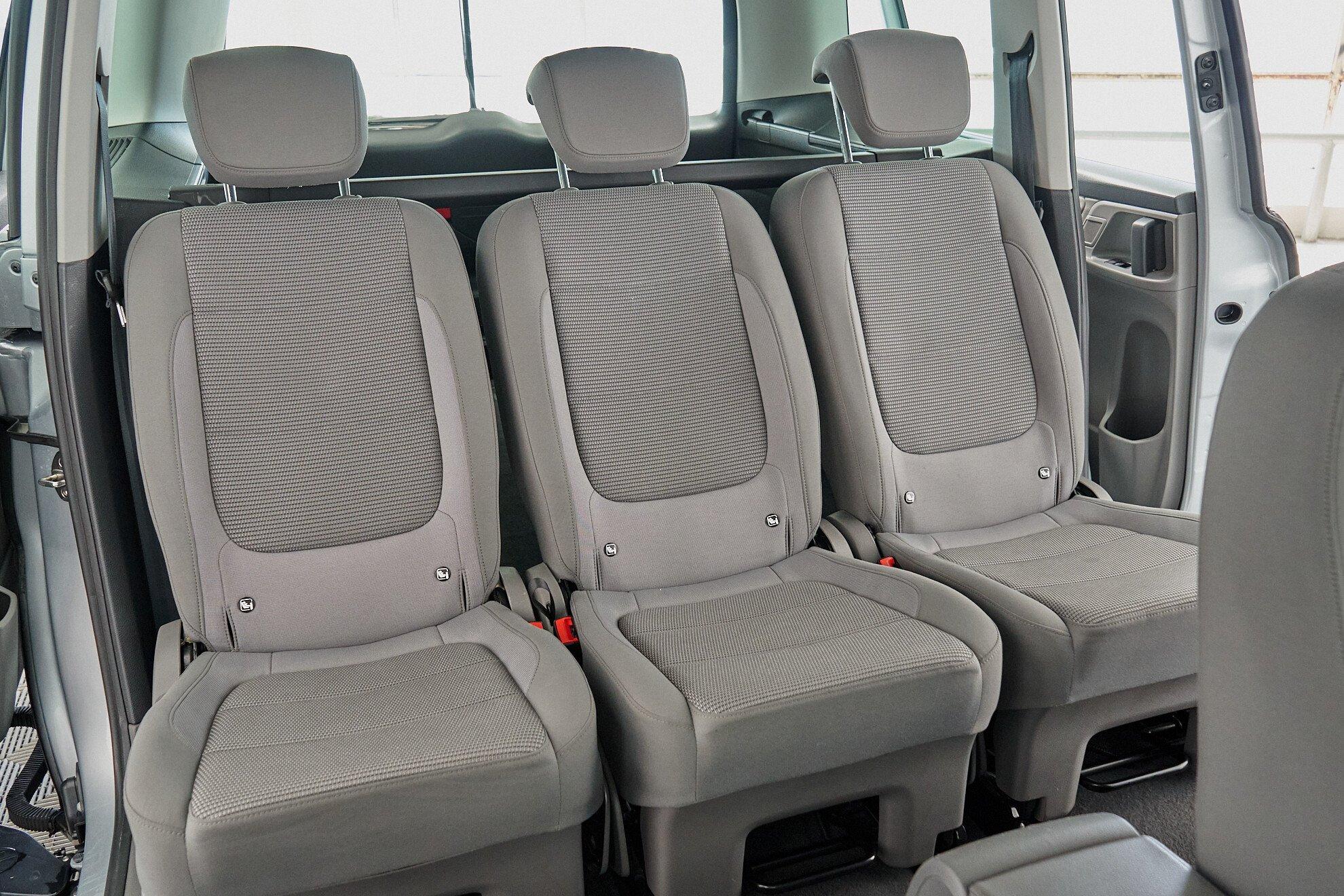 Volkswagen Sharan 2019, серебряный