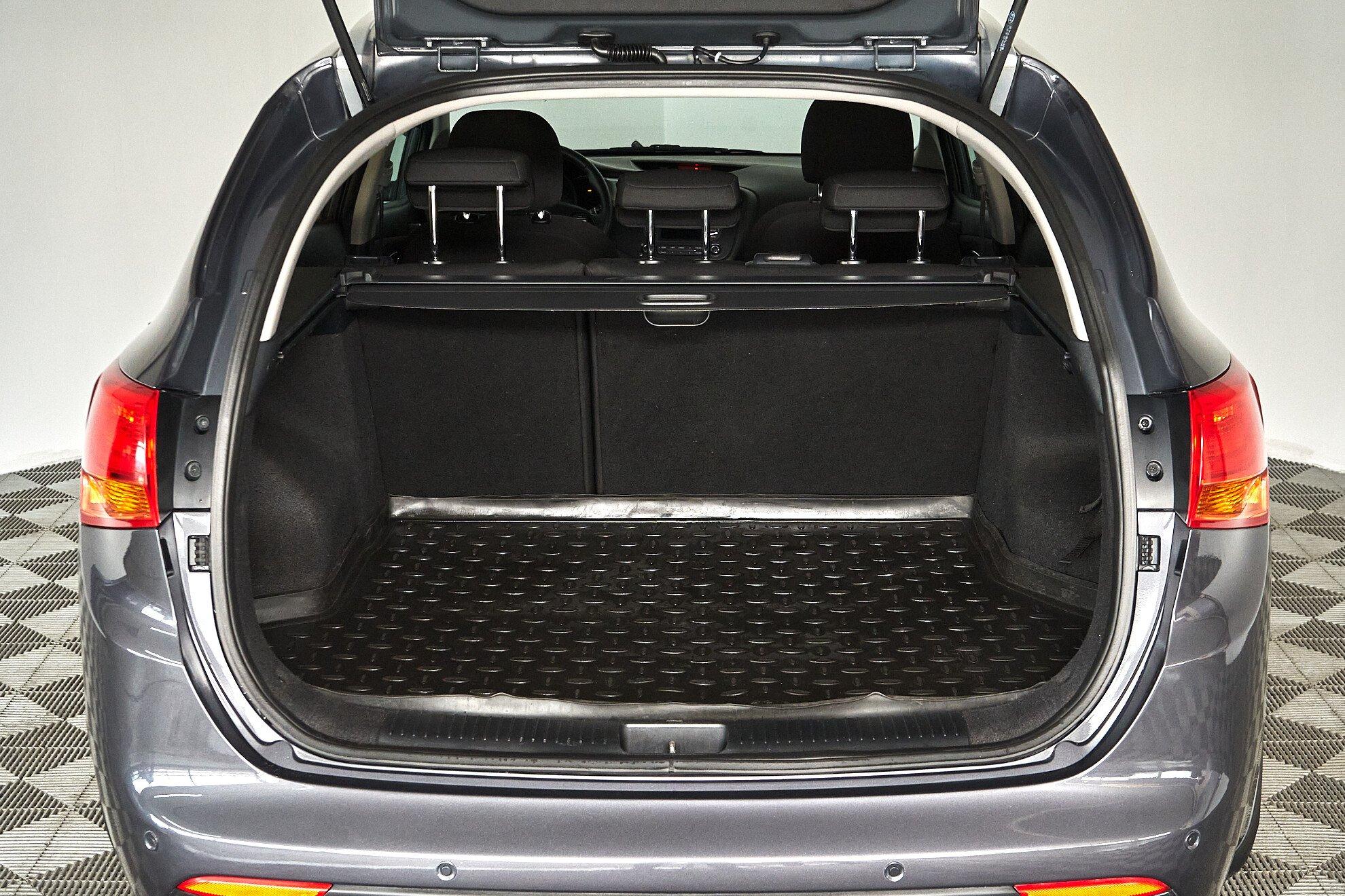 Kia Ceed 2015, серый
