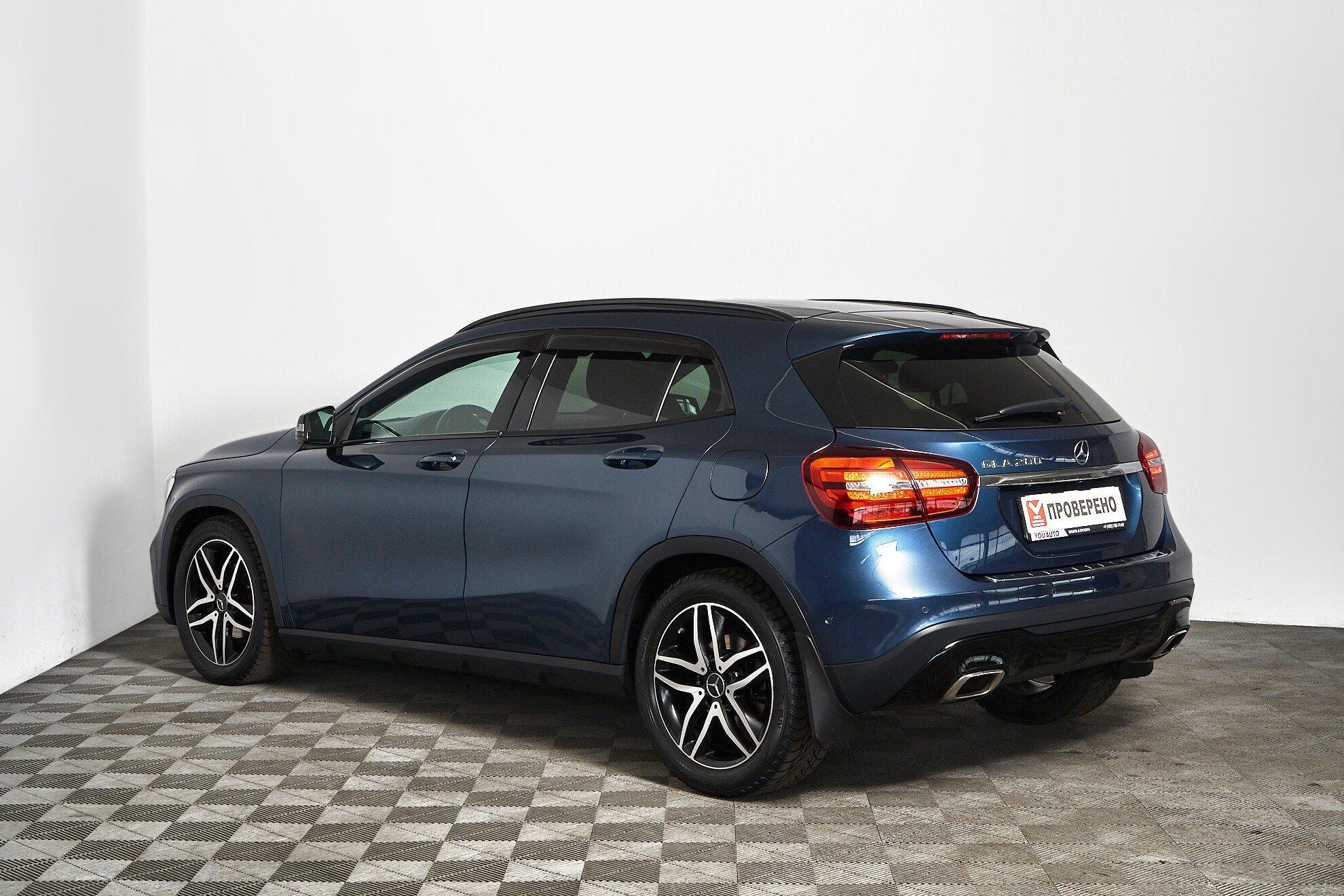 Mercedes-Benz GLA 2019, синий