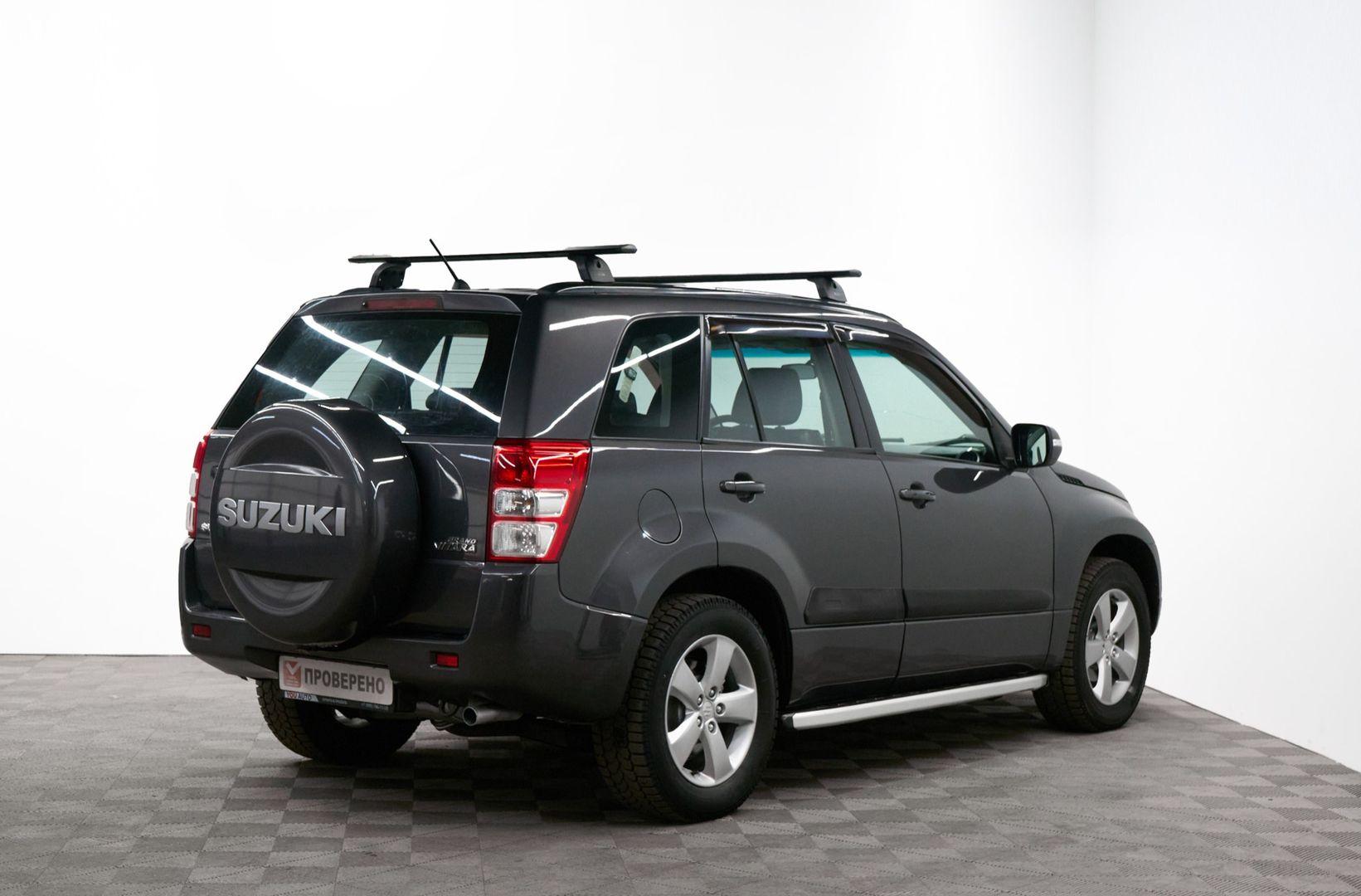 Suzuki Grand Vitara 2011, серый