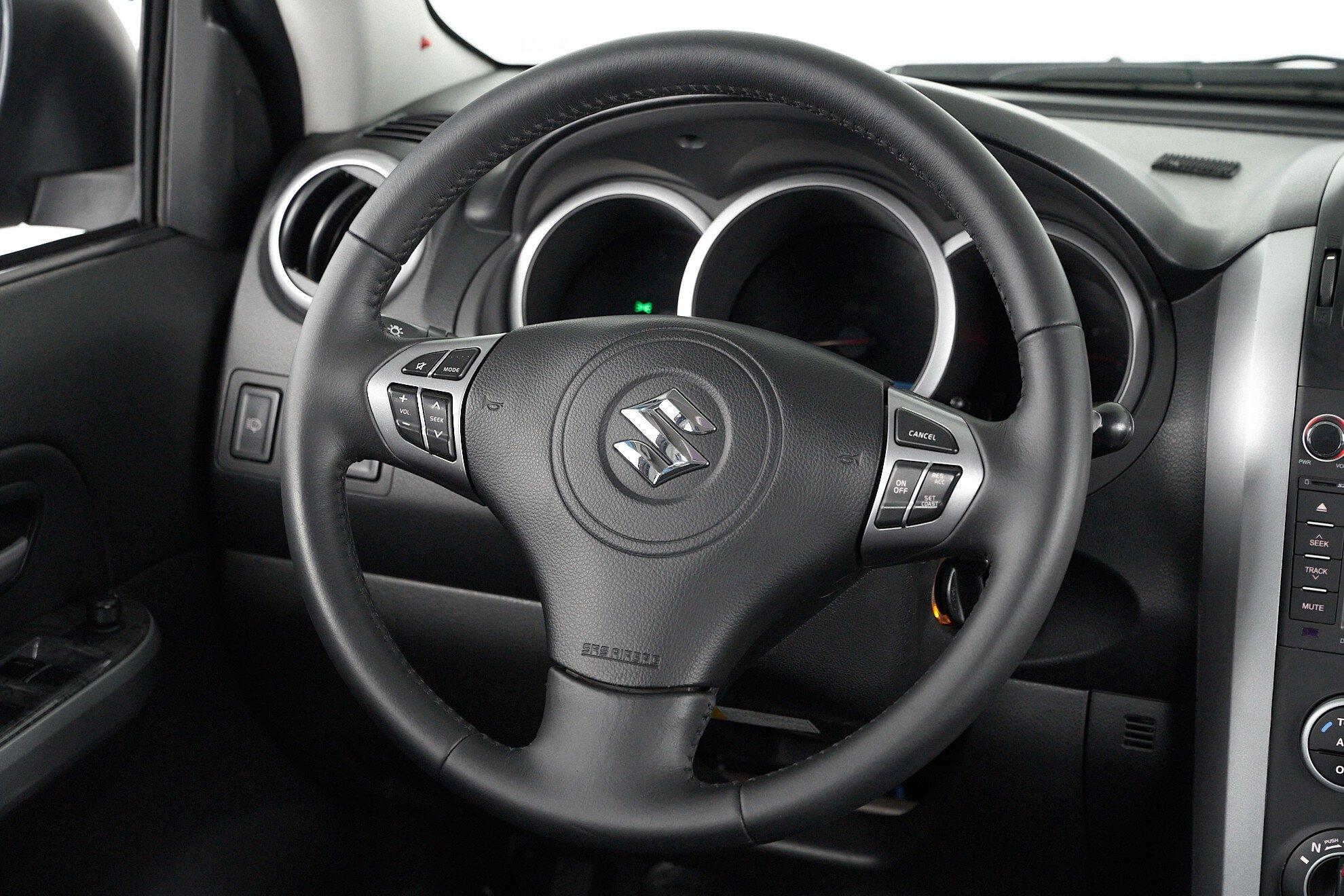 Suzuki Grand Vitara 2010, фиолетовый