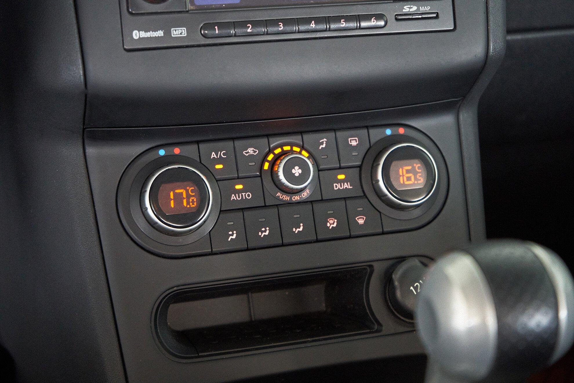 Nissan Qashqai 2012, синий
