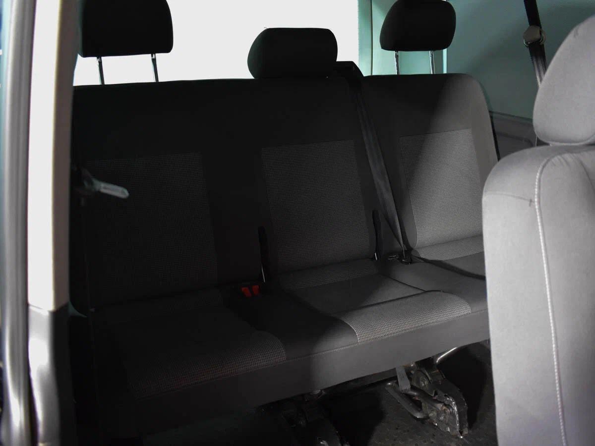 Volkswagen Caravelle 2012, черный