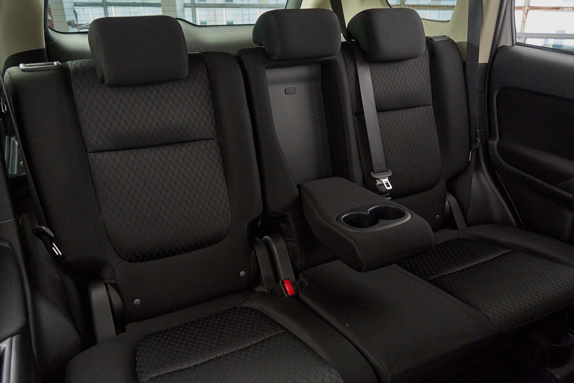 Mitsubishi Outlander 2013, белый
