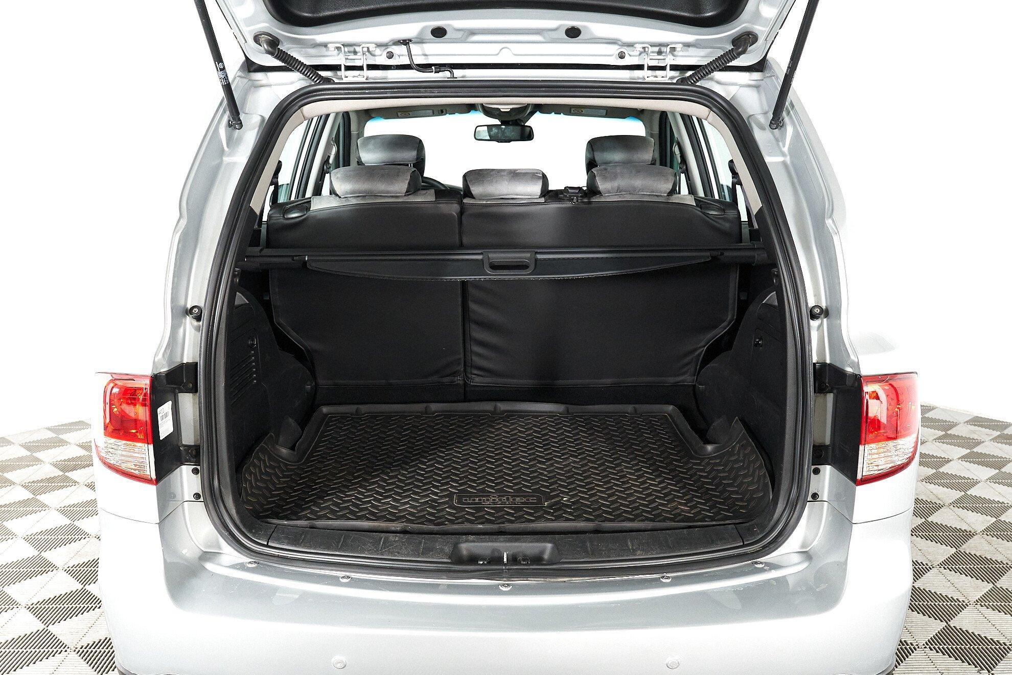 SsangYong Kyron 2012, серебряный