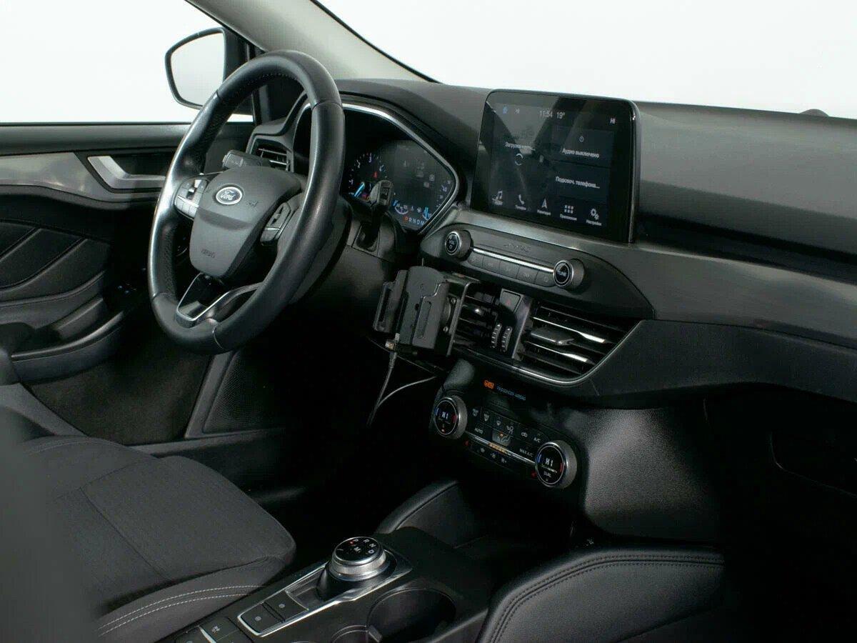 Ford Focus 2020, черный