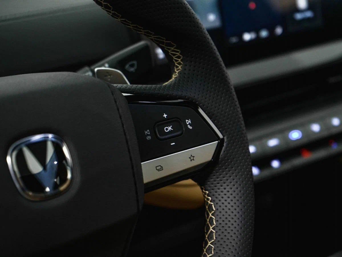Changan UNI-V 2024, серый