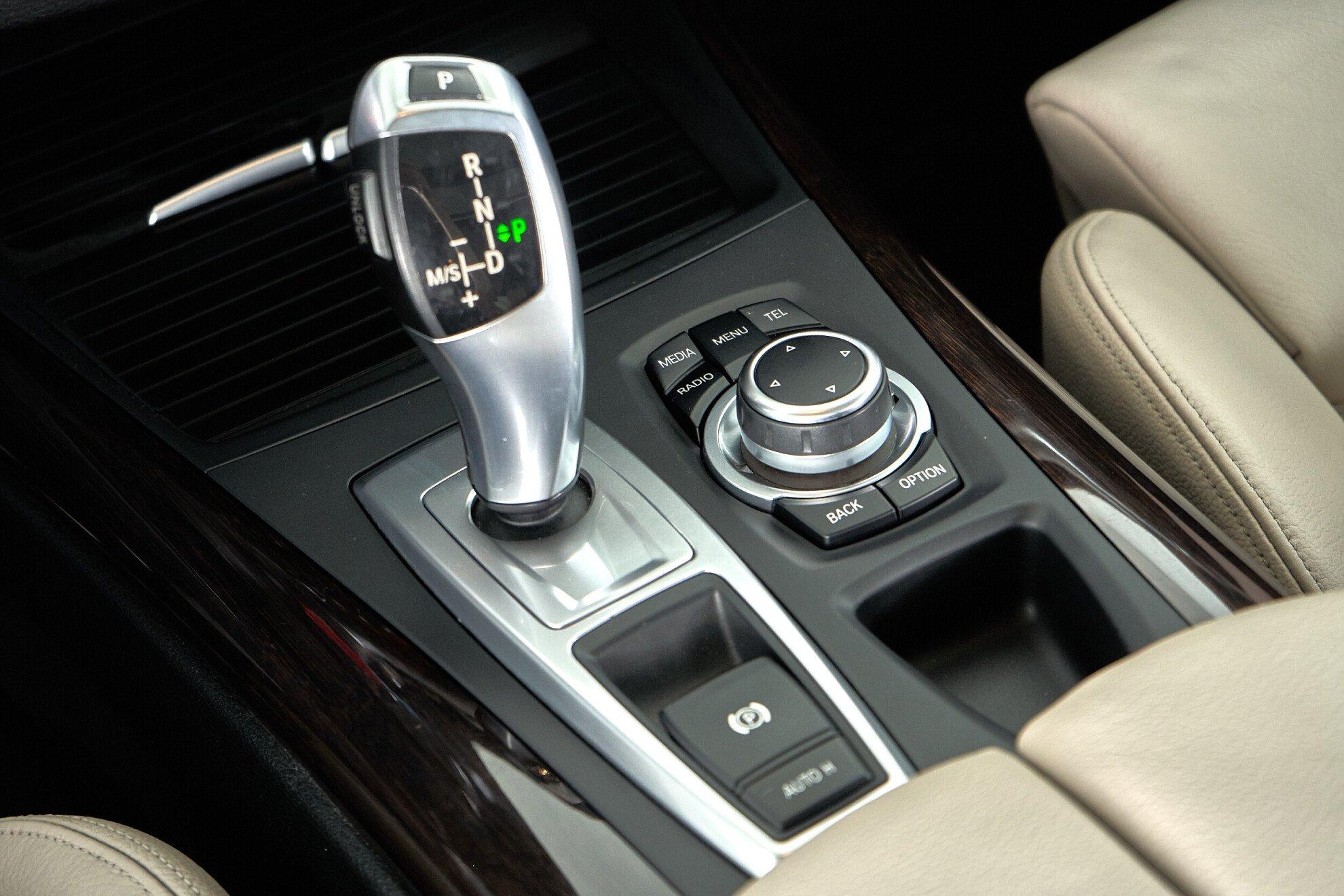 BMW X5 2013, коричневый