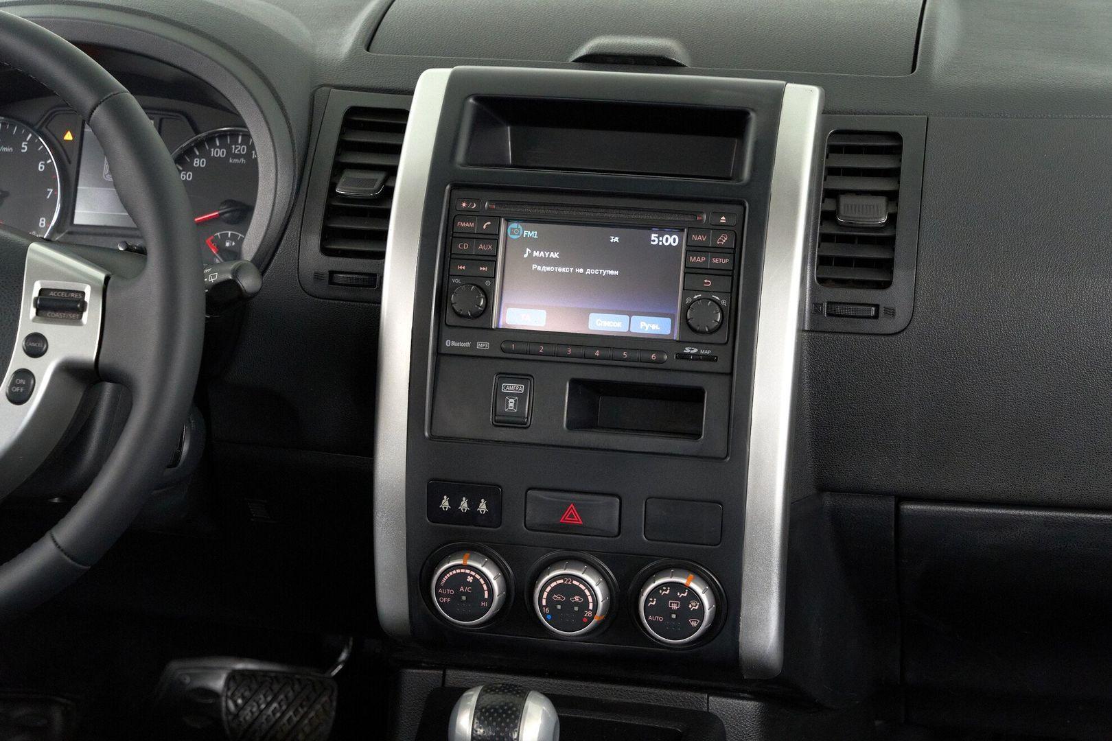 Nissan X-Trail 2014, серый