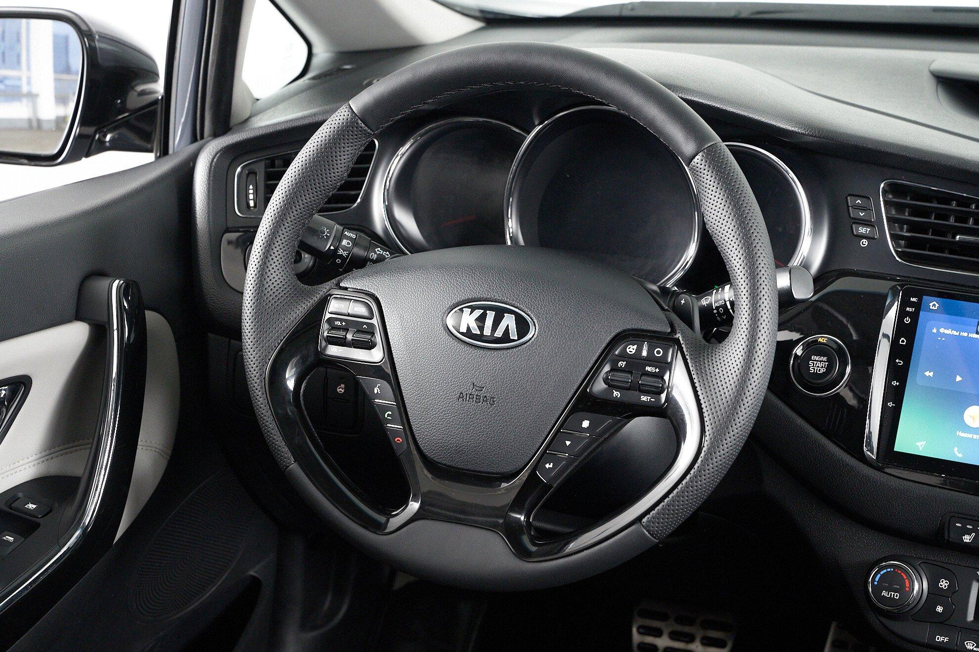 Kia Ceed 2012, синий