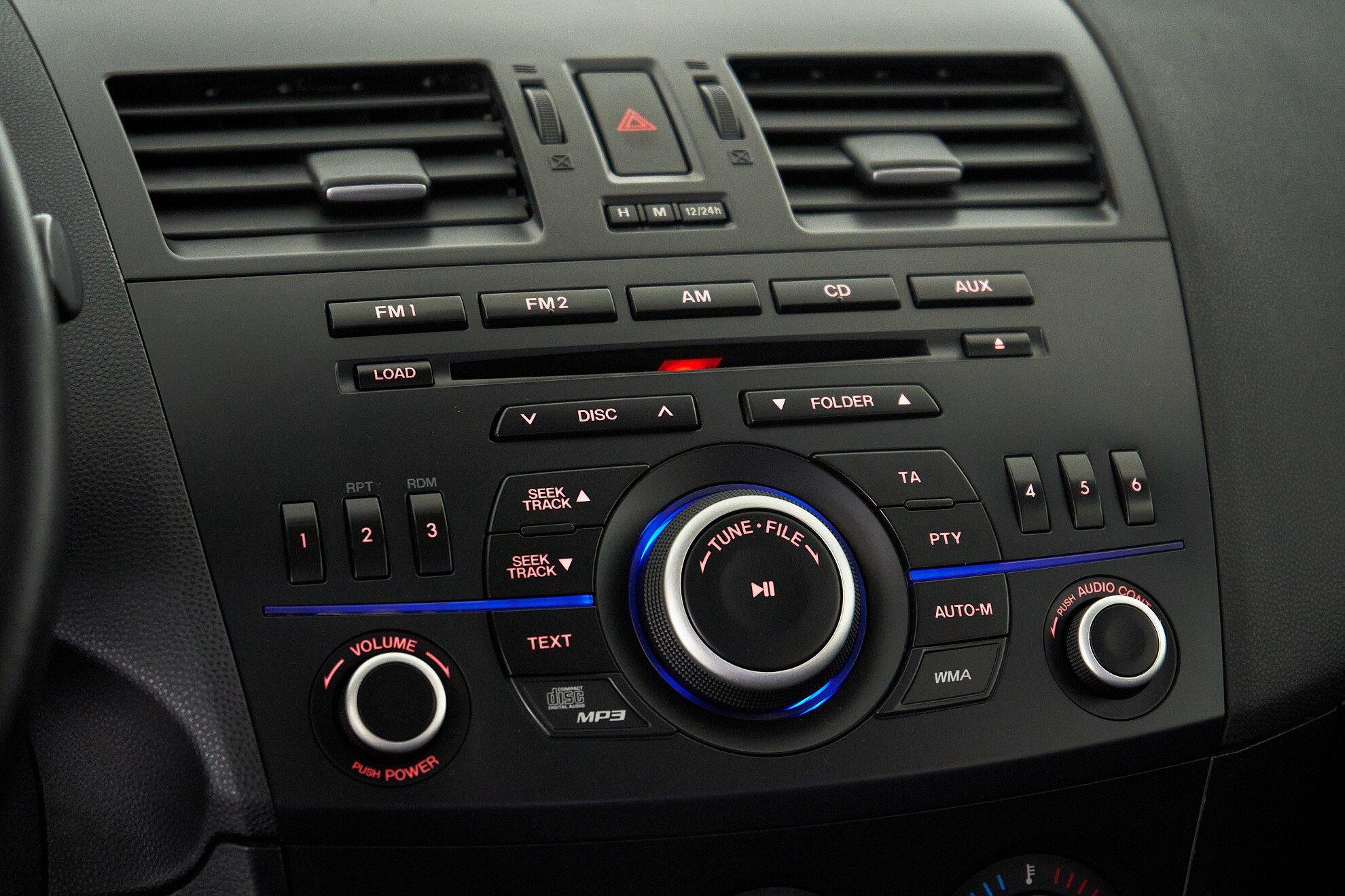 Mazda 3 2013, черный