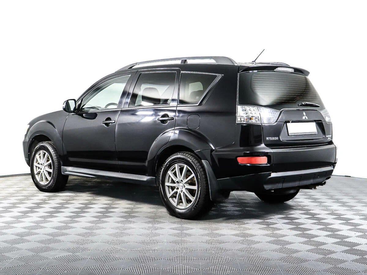 Mitsubishi Outlander 2011, черный
