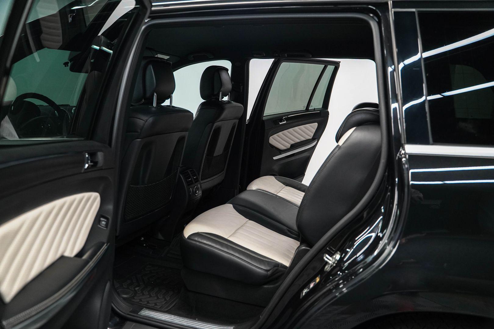 Mercedes-Benz GL-Класс 2012, черный