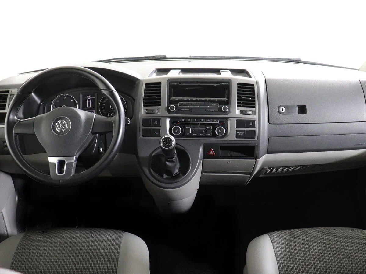 Volkswagen Caravelle 2012, белый