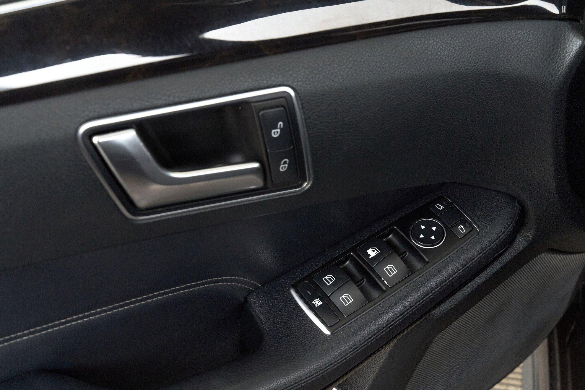 Mercedes-Benz E-Класс 2014, коричневый