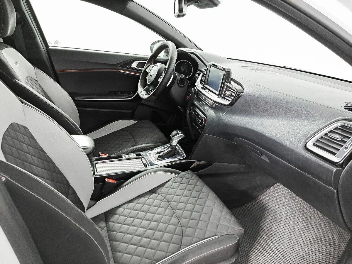 Kia Proceed 2019, белый