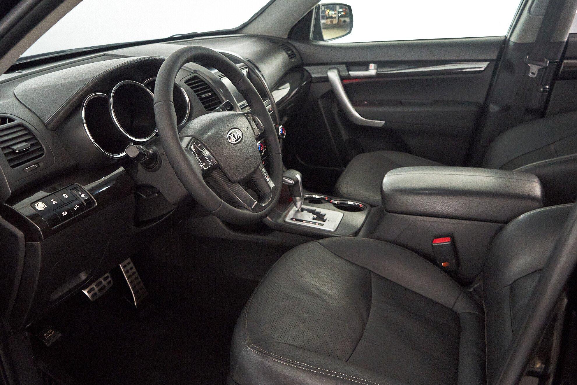 Kia Sorento 2012, черный