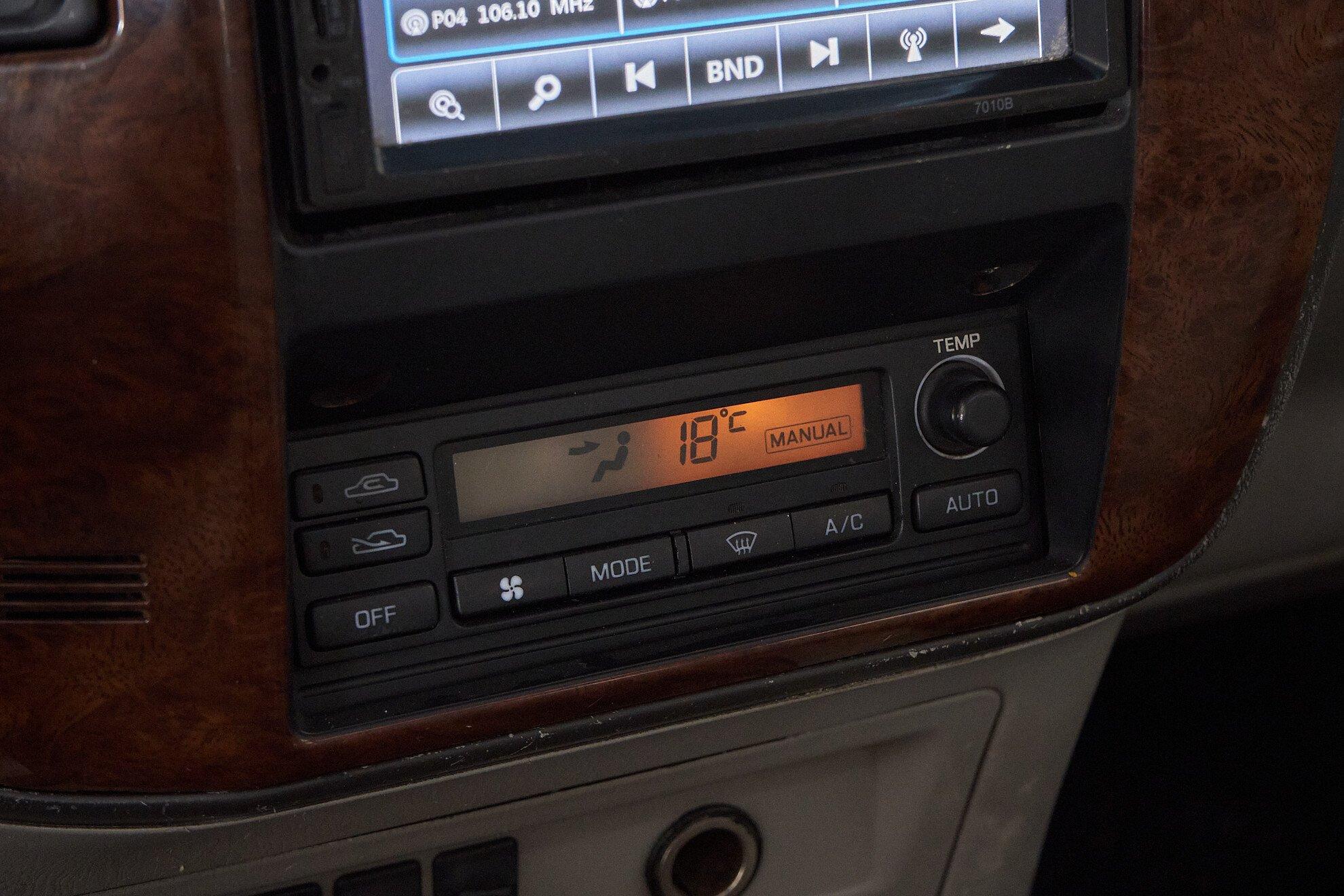 Nissan Patrol 2004, синий
