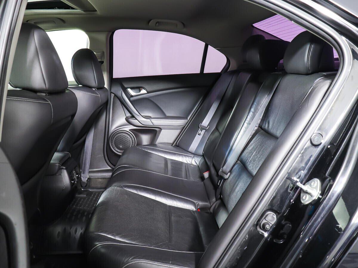 Honda Accord 2012, черный