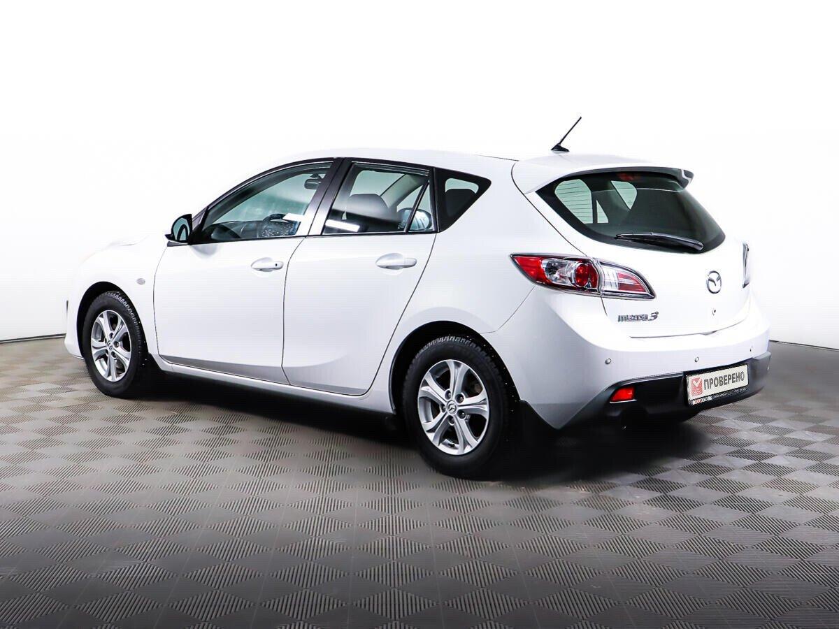 Mazda 3 2013, белый