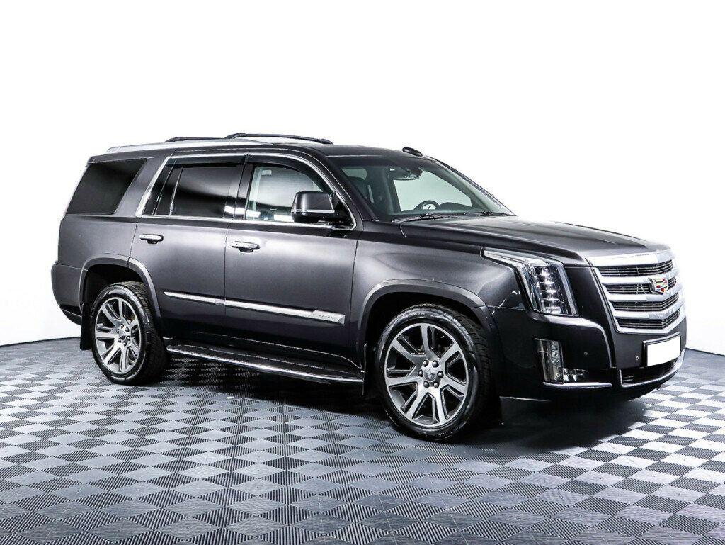 Cadillac Escalade 2018, серый