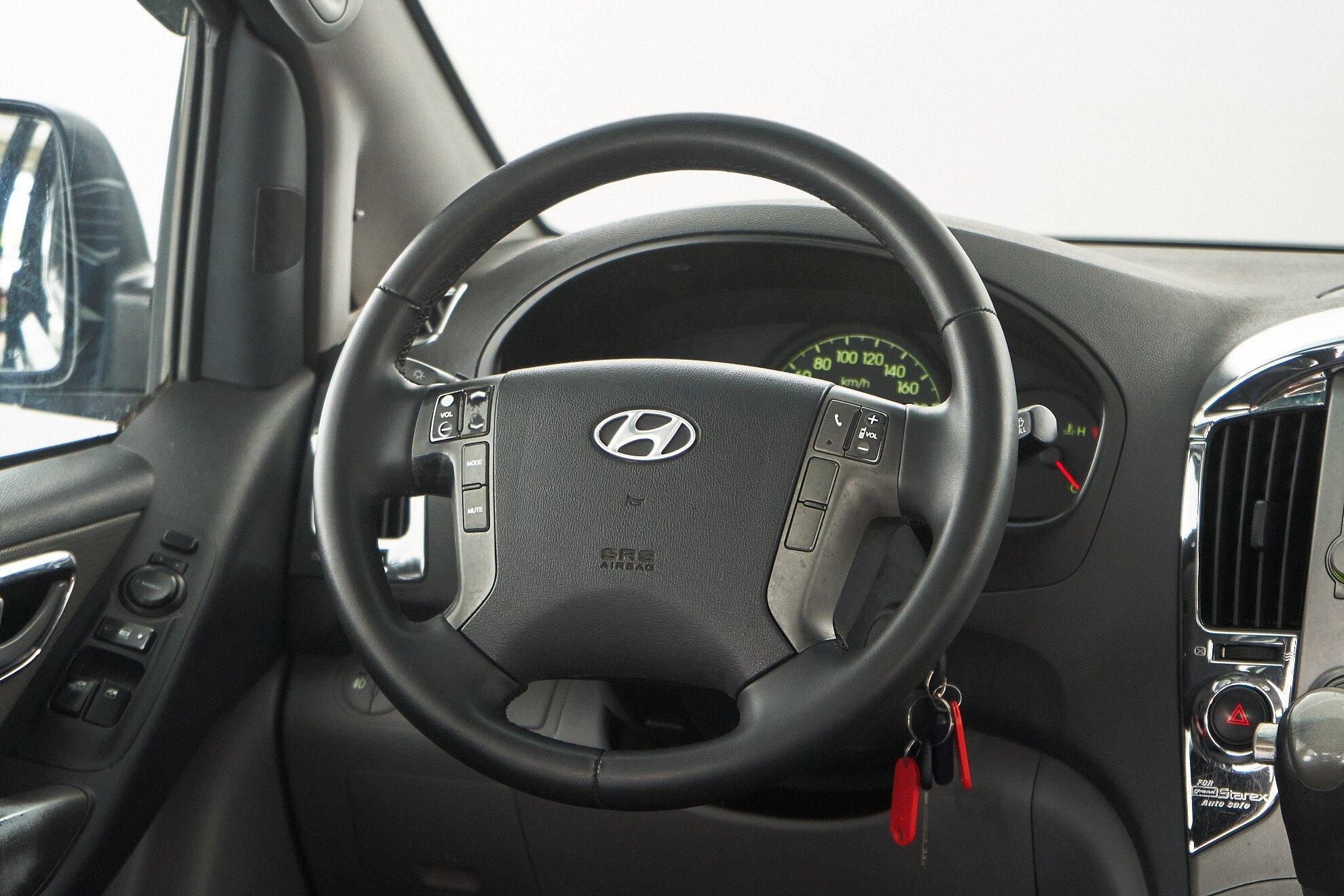 Hyundai Grand Starex 2008, черный
