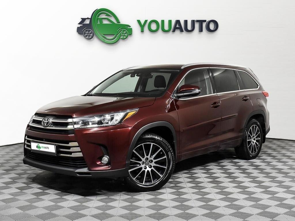 Toyota Highlander 2018, красный
