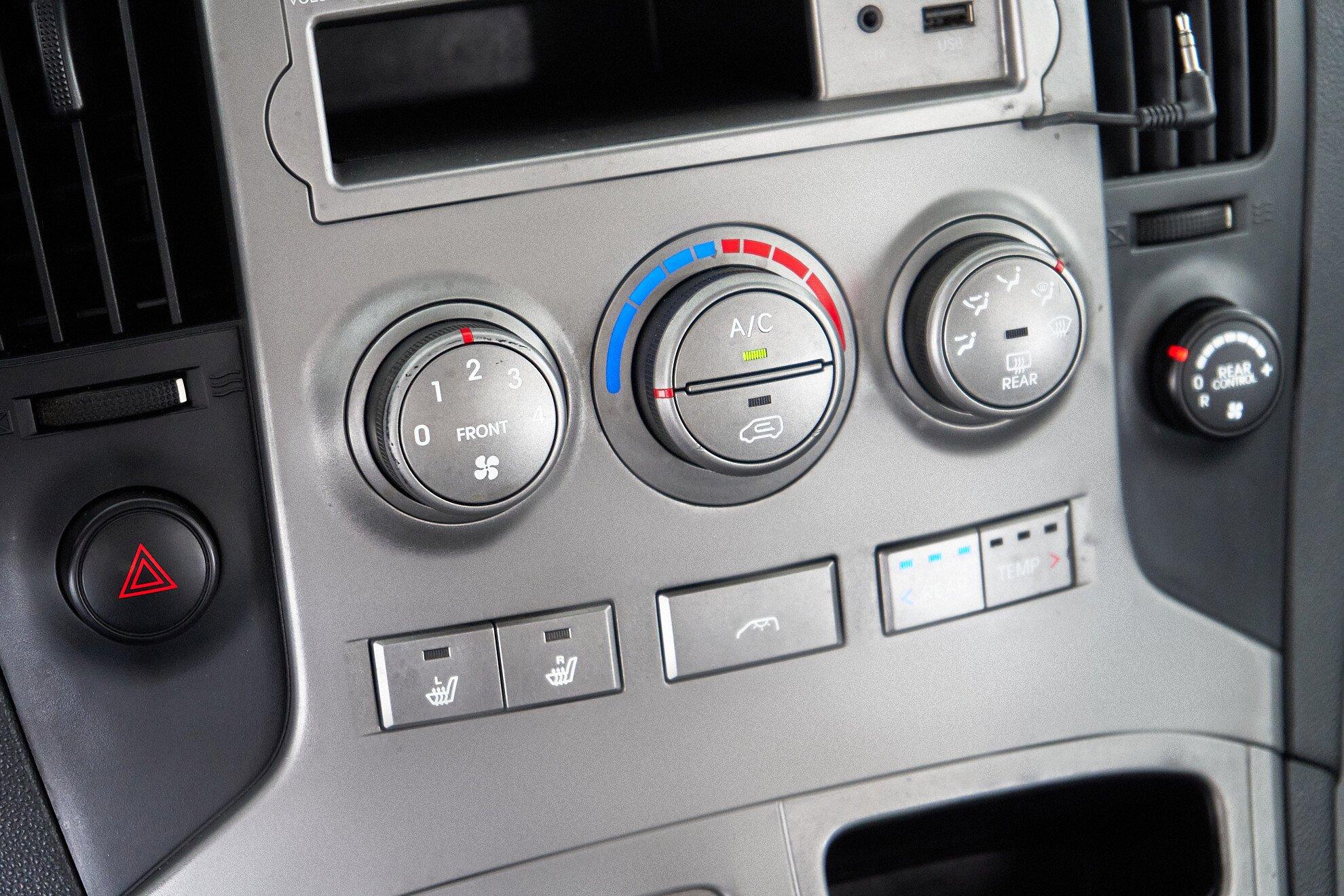 Hyundai Grand Starex 2011, черный