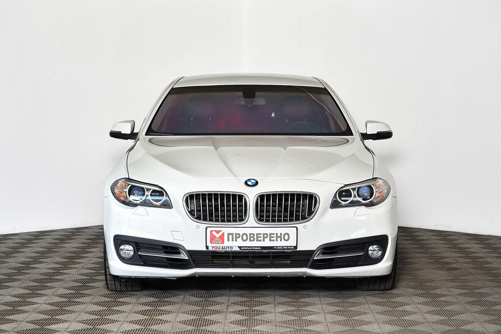 BMW 5 серии 2014, белый