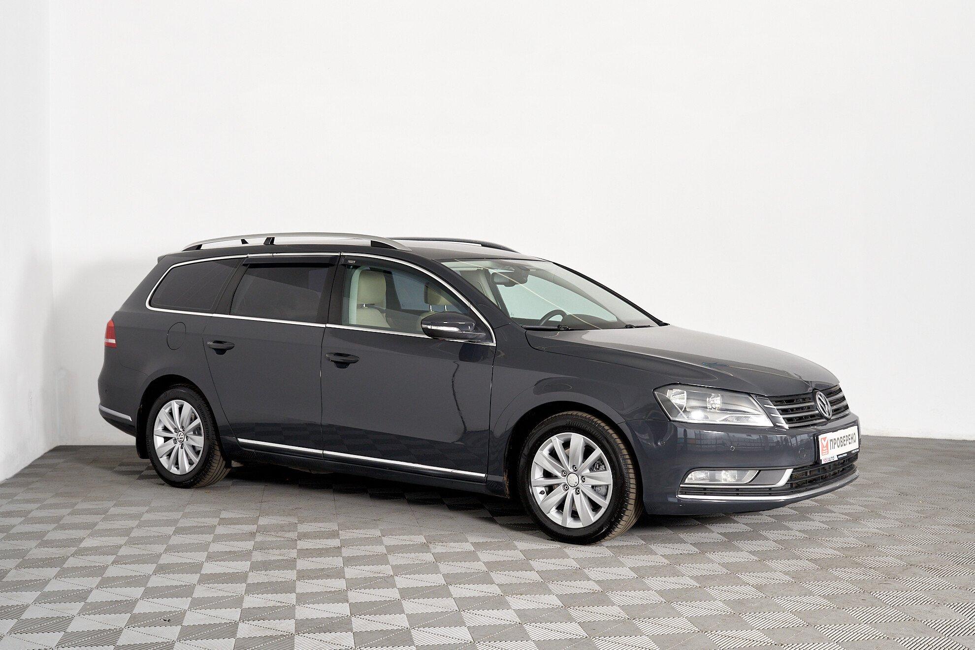 Volkswagen Passat 2012, серый