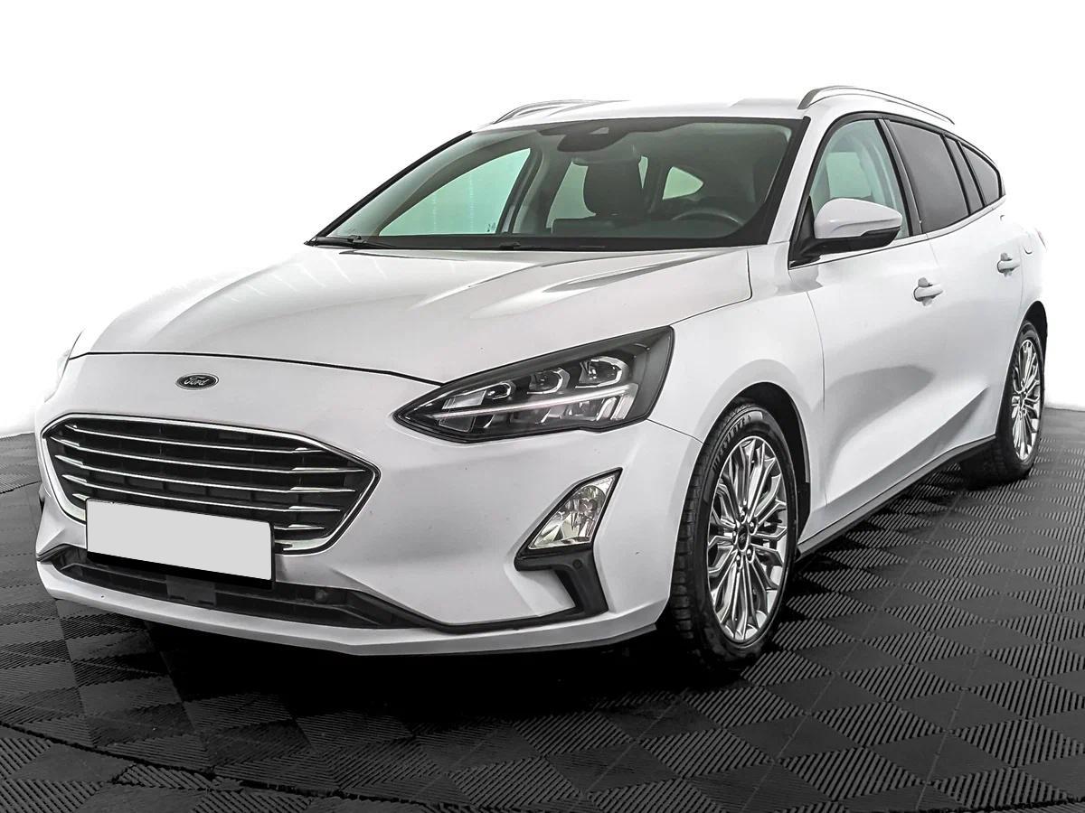 Ford Focus 2021, белый
