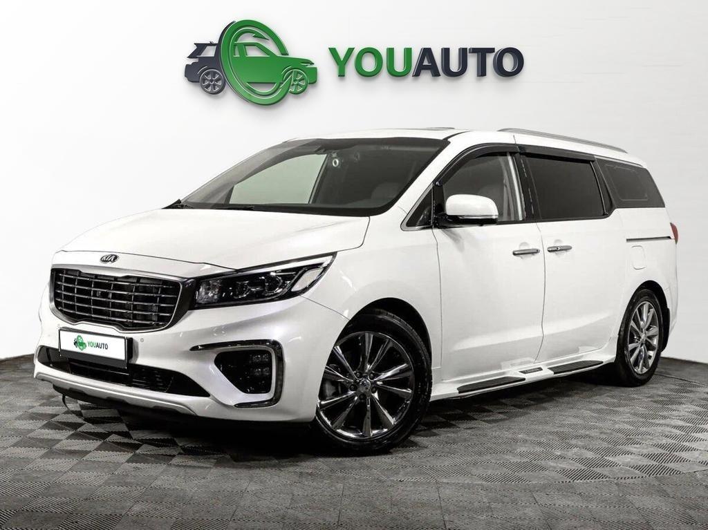 Kia Carnival 2017, белый