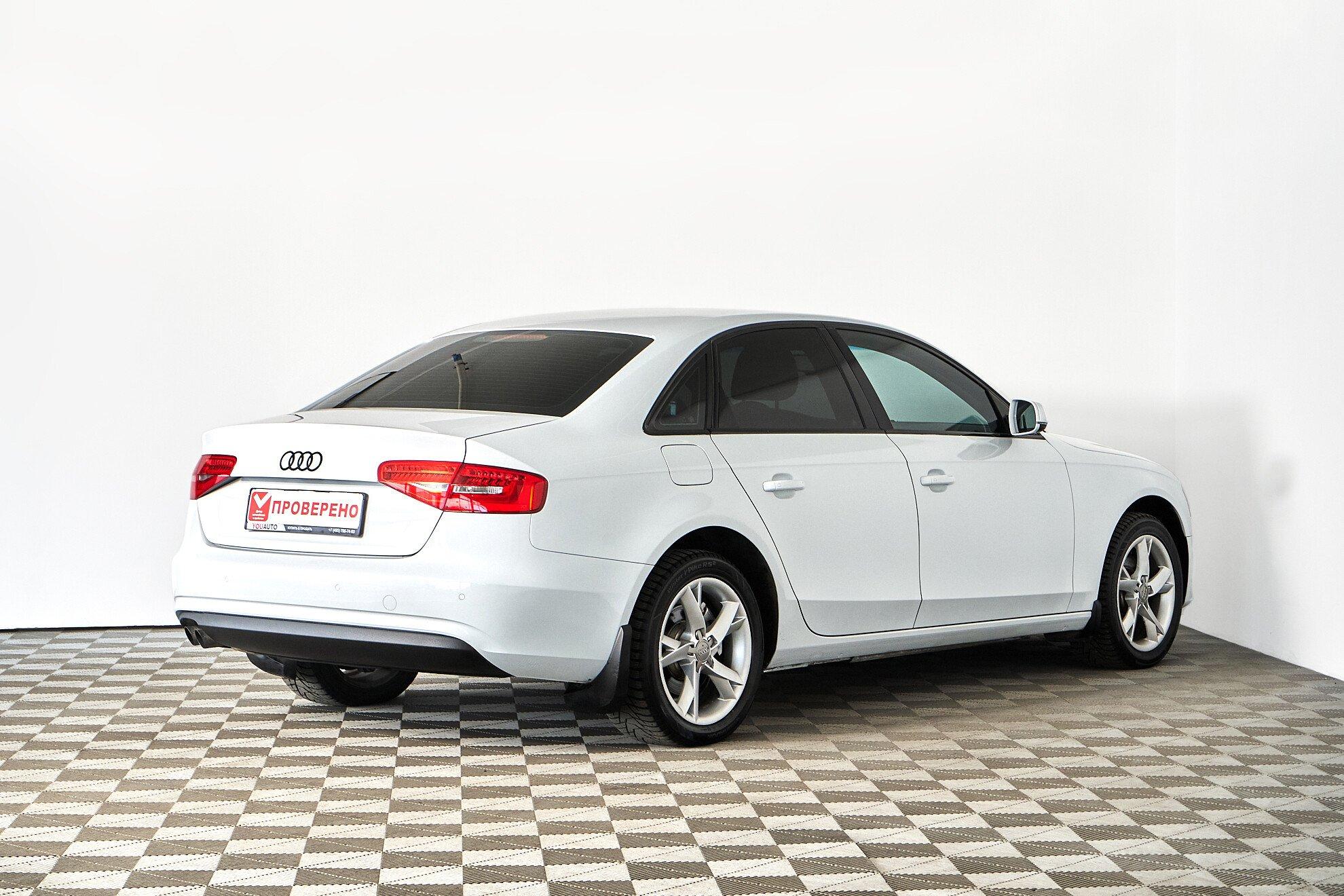 Audi A4 2014, белый