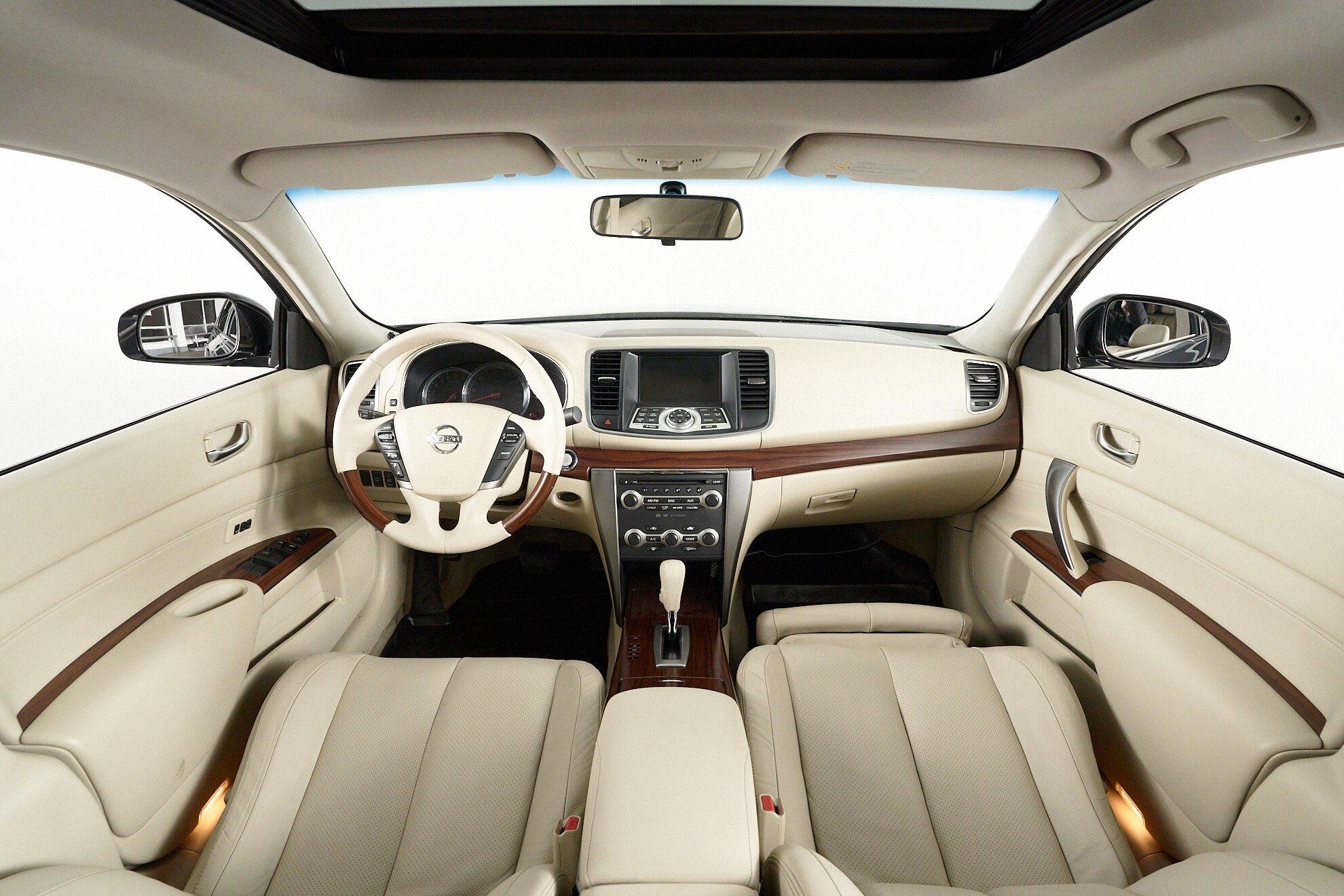 Nissan Teana 2010, черный