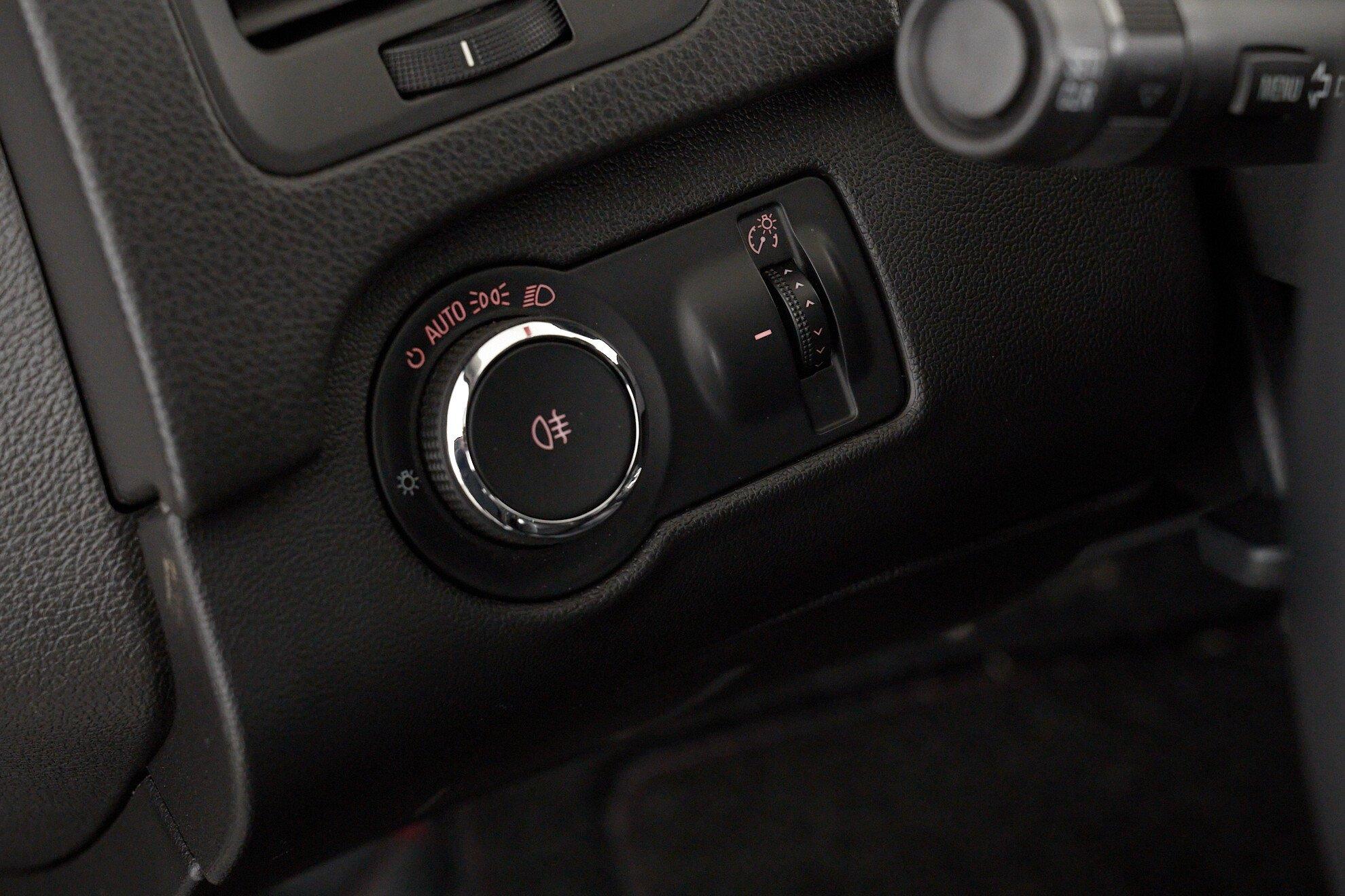 Opel Insignia 2011, серый