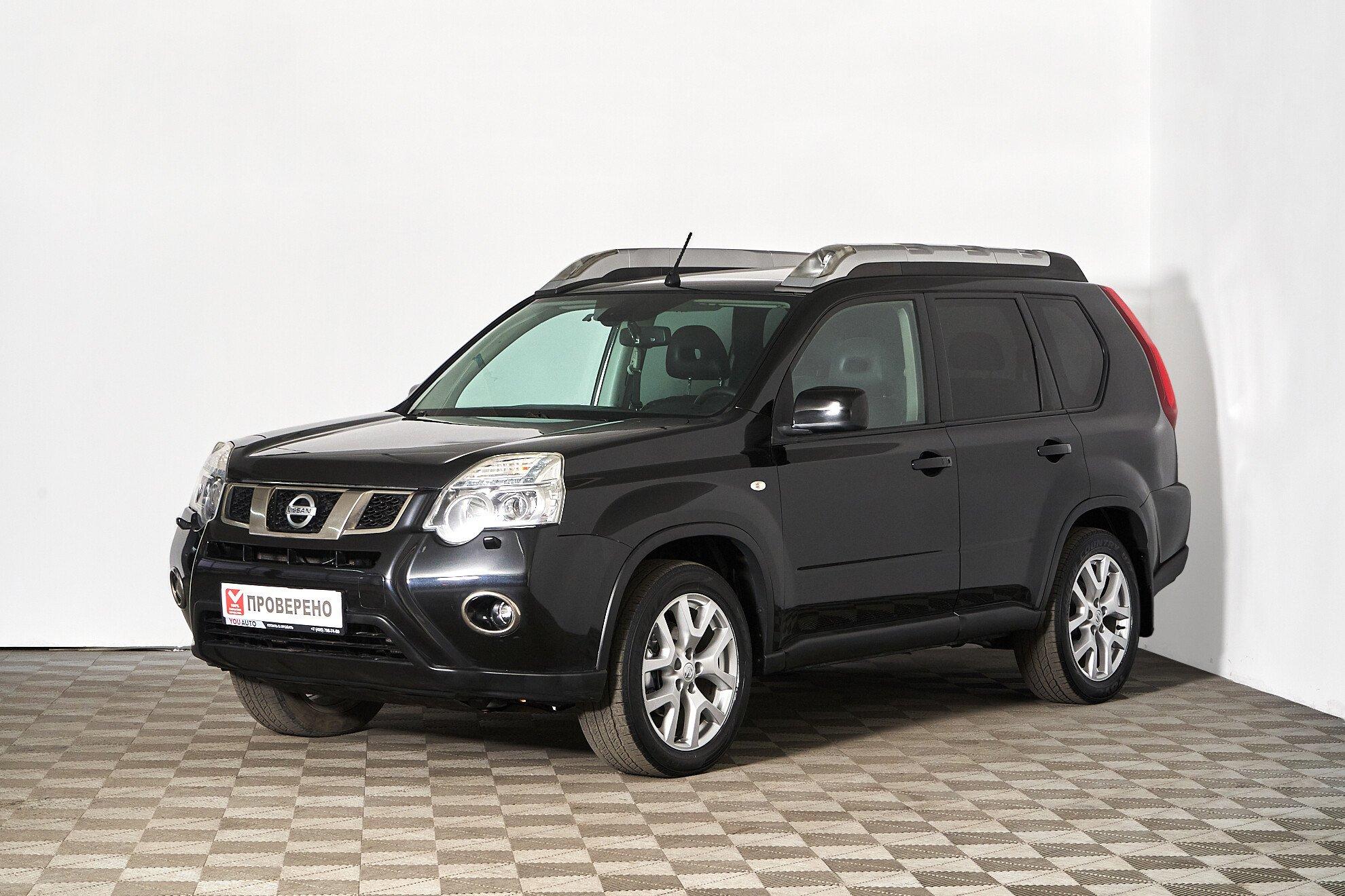 Nissan X-Trail 2011, черный